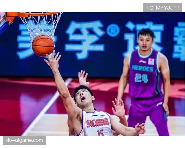 篮下干扰球规则怎么判断？新手快速掌握判定要点。