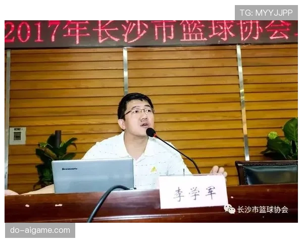 详解篮球规则中裁判协商判罚流程的启动条件与执行步骤
